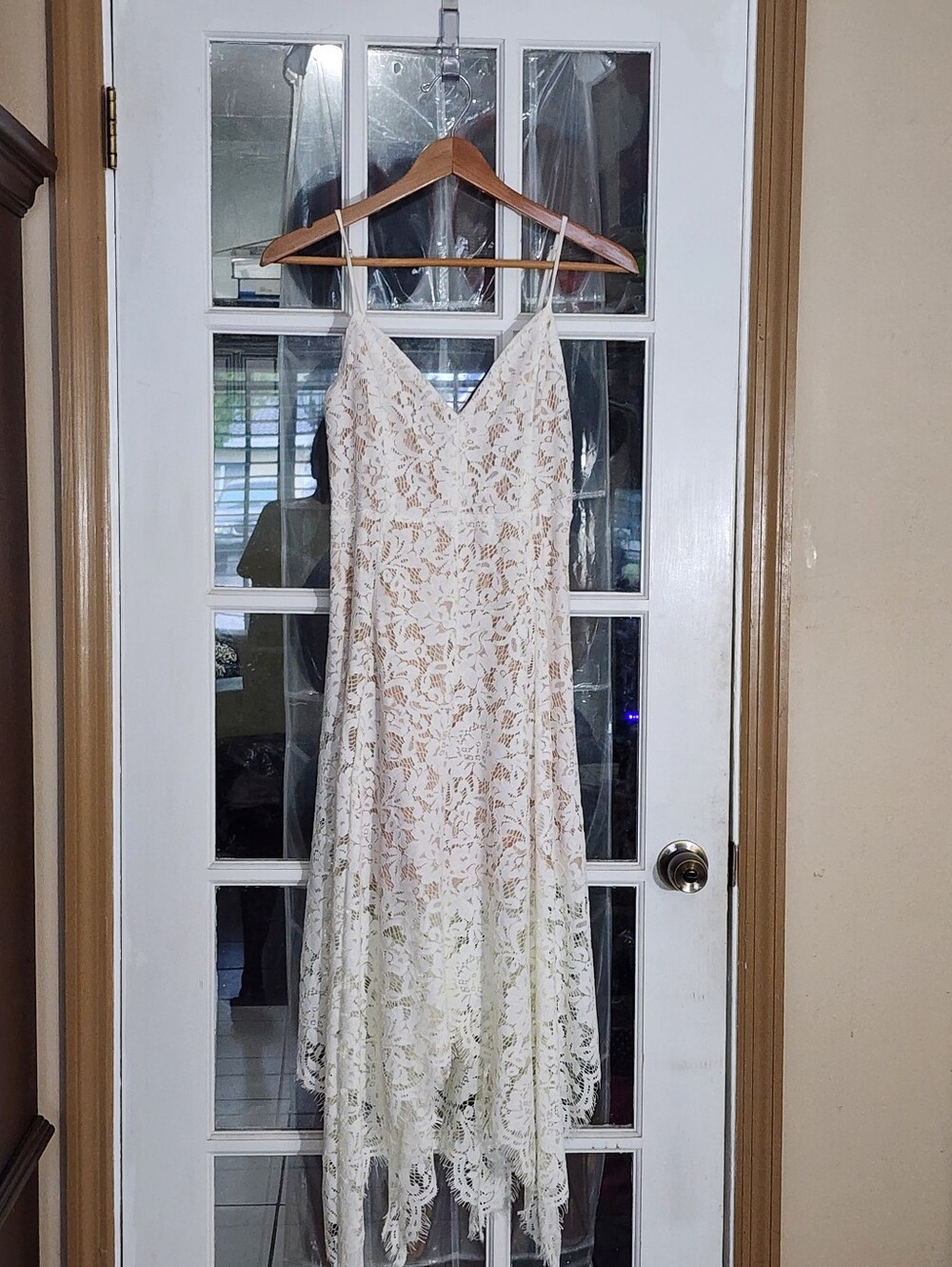 Lulus "One Wish" White Lace Handkerchief Hem Midi Dress w/Nude lining Small NWOT